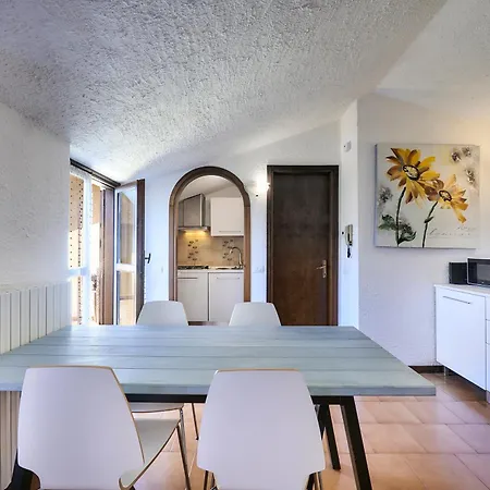 Private Terrace With View Near Varenna Apartment
