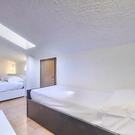 Private Terrace With View Near Varenna ペルレード