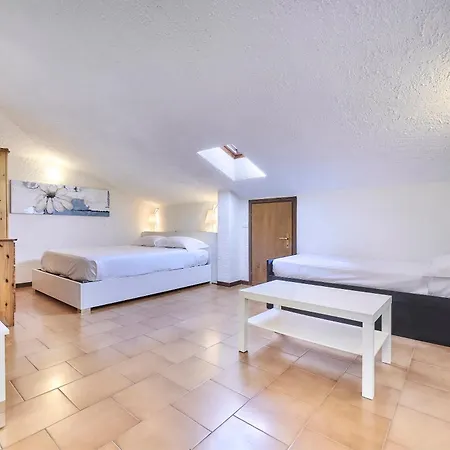 Private Terrace With View Near Varenna Perledo